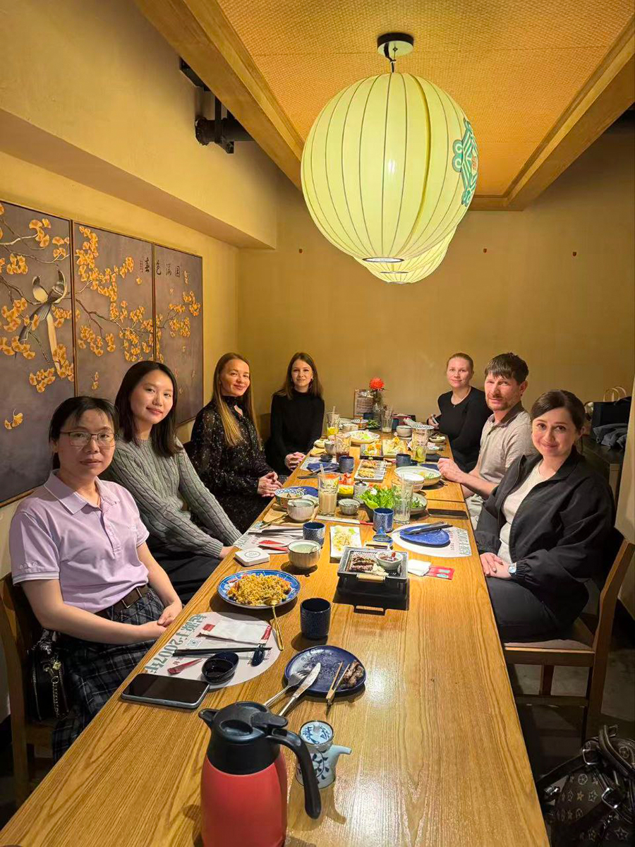 В Гуанчжоу тепло по-семейному